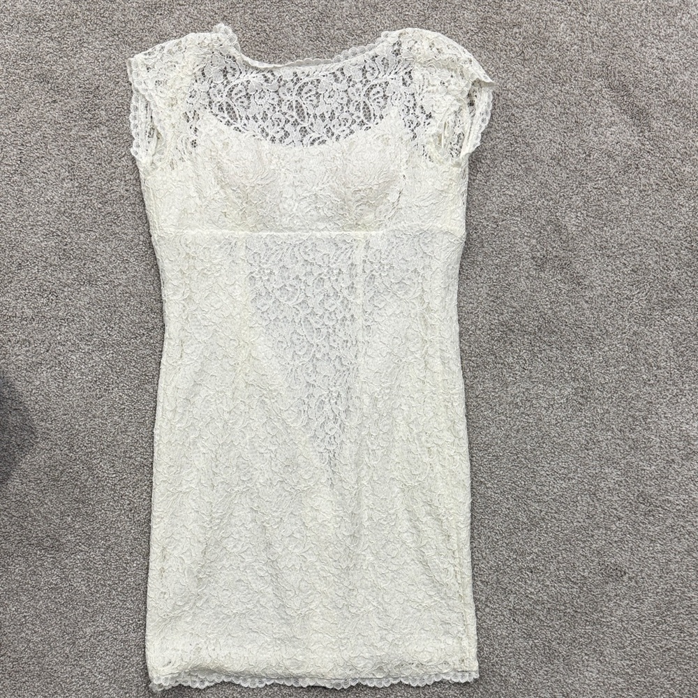 David's Bridal Ivory Lace Wedding Dress